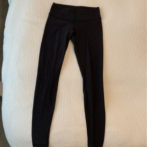 Lululemon leggings size 6